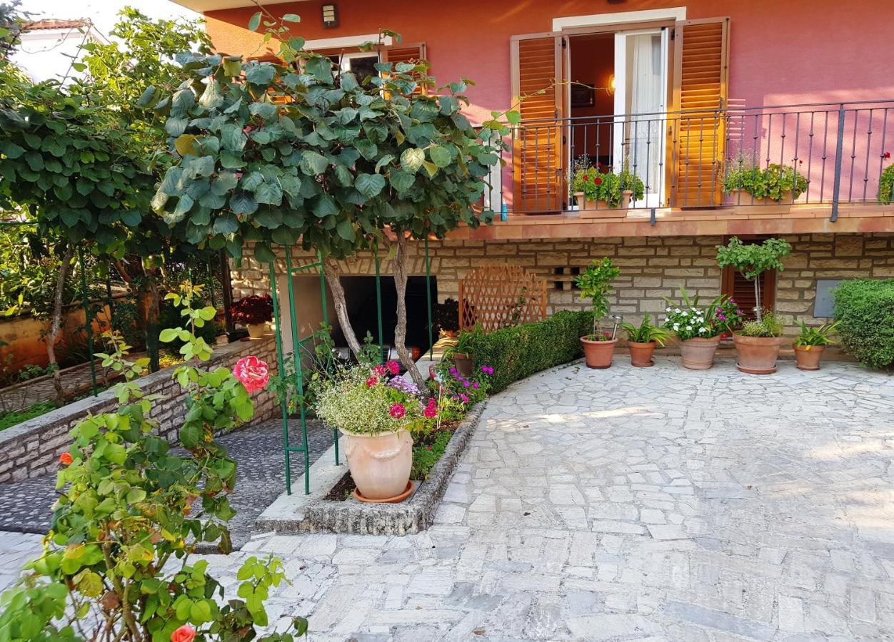 Ferienwohnung Casa Nada Rovinj Exterior foto